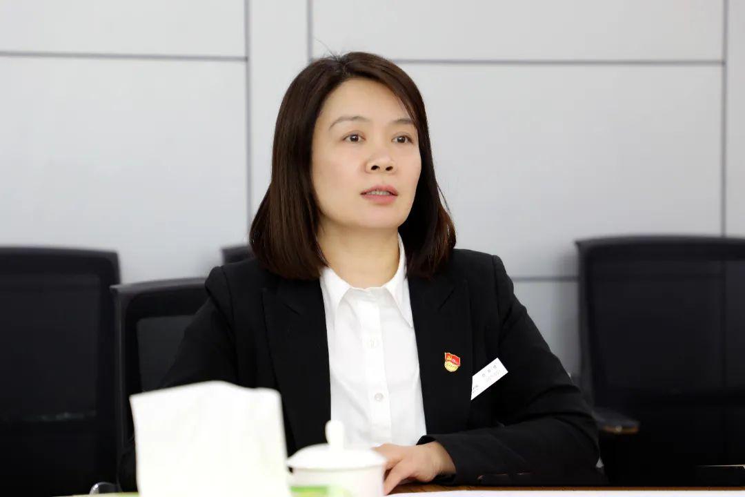 晋城古城墙下的历史风情画卷